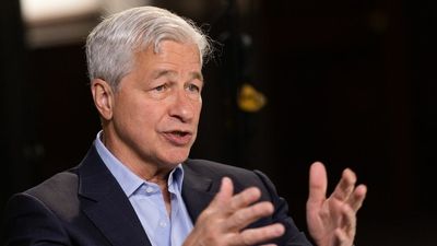 JPMorgan CEO Jamie Dimon warns of economic "hurricane" from Ukraine and Fed tightening