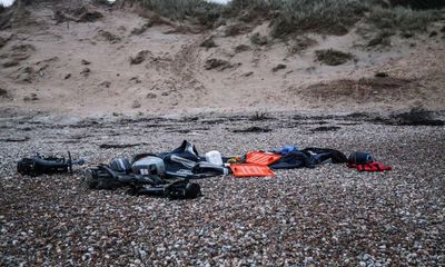 UK agrees to launch full inquiry into drowning of 27 people in Channel