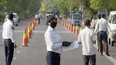 Delhi Traffic Police provides green corridor to facilitate liver transportation