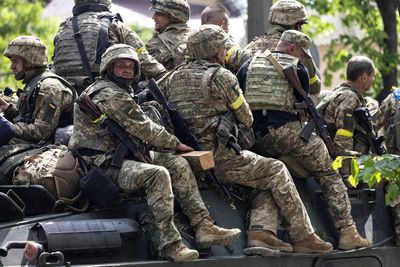 U.S. sending Kyiv four rocket systems to extend Ukraine's artillery reach