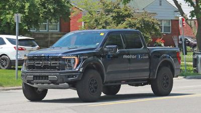 Ford F-150 Raptor R Spied On Video, Could Have 7-Speed DCT From GT500