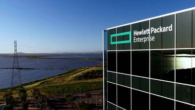 Hewlett Packard Enterprise Dives As Earnings, Outlook Miss Estimates