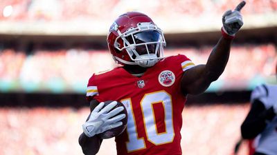 Hill Appears to Explain Issue With Chiefs in New Podcast