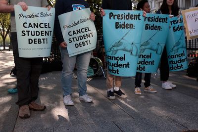 Biden to cancel nearly $6bn in student loan debt for Corinthian Colleges attendees