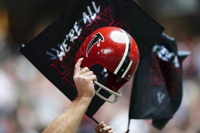 Falcons to wear throwback back red helmets in Week 6 matchup