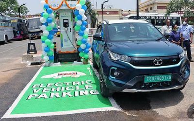 Hyderabad: EV charging facility in 32 railway stations soon