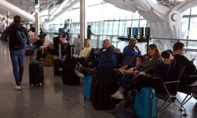 Passengers face more airport delays on return to UK