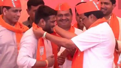 Gujarat: Hardik Patel joins BJP