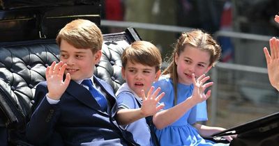 Waving George, Charlotte and Louis join Kate Middleton in carriage at Queen's Platinum Jubilee