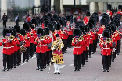 Several protesters arrested after 'attempting to enter route for Queen's parade'