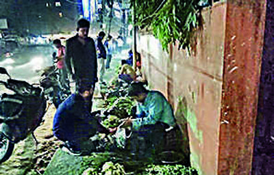 Want notified vending zones in Guwahati: Street hawkers to mayor