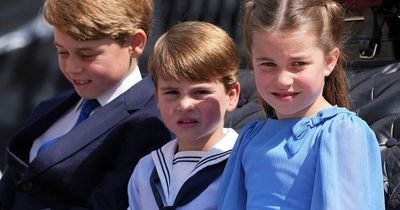 Prince Louis' sailor outfit is sweet tribute to dad - as William wore it 37 years ago