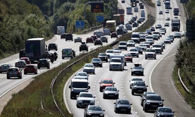 Bank holiday road delays threaten to compound UK’s travel woes