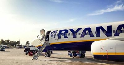 Ryanair issues warning to all passengers due to travel with the airline