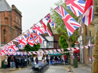 How to throw a jubilee street party
