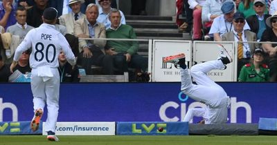 Jack Leach withdrawn from NZ Test match with concussion after fielding incident