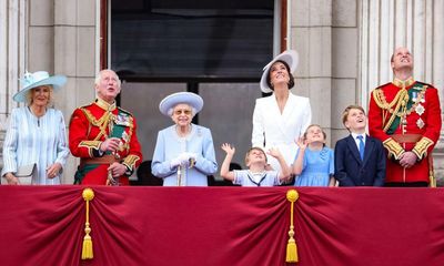 Trooping the colour kicks off Queen’s platinum jubilee celebrations