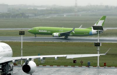 South African carrier grounds flights after running out of funds