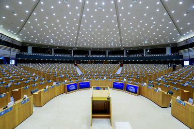 European parliament bars Russian lobbyists