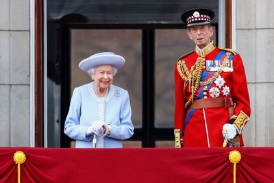 Queen Elizabeth gets Jubilee gift of a horse from France's Macron