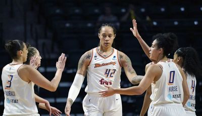 Brittney Griner allowed to communicate with fellow WNBA players