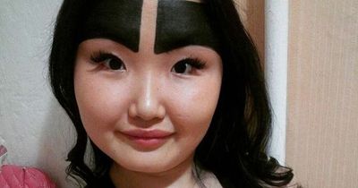Woman compared to 'Angry Bird' due to giant eyebrows is 'unrecognisable' without them