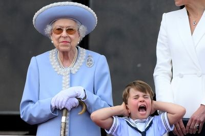 Queen Elizabeth II kicks off historic jubilee celebrations