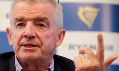 Ryanair boss suggests bringing in army to end airport travel chaos