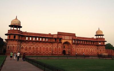 Lawyer sends notice to ASI, seeks excavation of mosque near Agra Fort