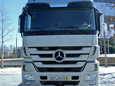 Daimler Truck Head Sees Signs Of Chip Crisis Recovery