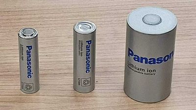 Panasonic Ships 4680-Type Battery Cell Samples To Tesla