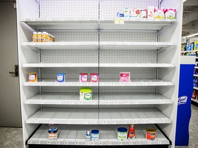 As the baby formula crisis worsens, it's also magnifying disparities in the U.S.