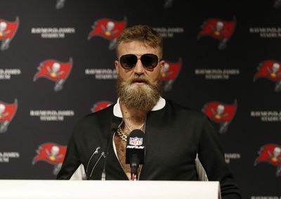 A look back at the 9 (!) teams Ryan Fitzpatrick played for in an unlikely 17-year NFL career