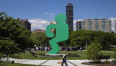 AIDS Garden Chicago dedicated along lakefront to honor those who died from disease