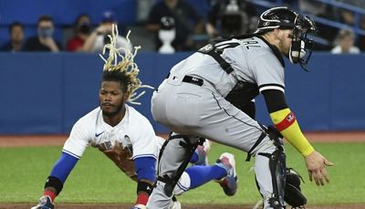 Swept in Toronto, White Sox struggling to stay afloat