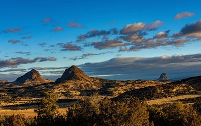 Volcanic cones near peak sacred to tribes gain protection