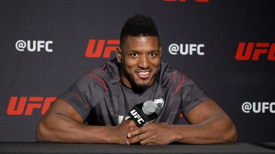 Alonzo Menifield reacts to UFC Fight Night 207 opponent Askar Mozharov’s ‘preposterous’ record changes