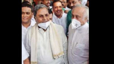 Karnataka: Math favours BJP; Cong and JD(S) have slim chance