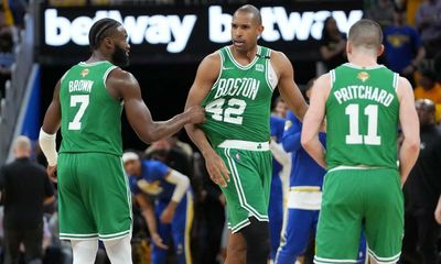 The Celtics’ fourth-quarter deluge beat the Warriors at their own game