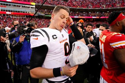 Joe Burrow’s microwave makes a splash at Bengals practice