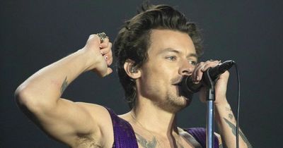 Glasgow schoolgirl breaks down in tears after Harry Styles accepts prom date