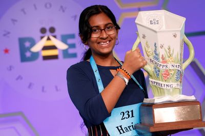 Harini Logan: Texas teen wins Spelling Bee after first tiebreaker