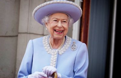 Queen cancels Epsom Derby appearance as royal family reunites for thanksgiving service