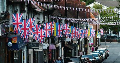 Jubilee bunting selling for £1,000 as traders cash in on national shortage