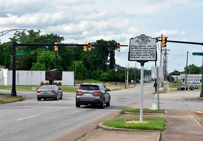 North Carolina history marker honoring Jim Thorpe back up