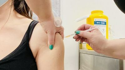 NT 'not currently planning' to expand free flu vaccine schedule, despite surge in cases