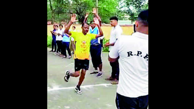 Jharkhand: 59-year-old RPF jawan, Magho Oraon, walks away with glory