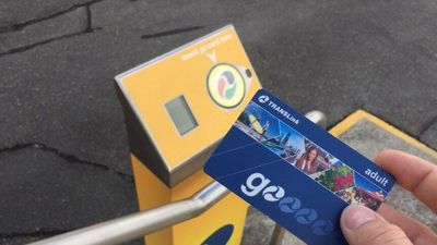 Brisbane residents may soon be able to ditch their Go Cards with smartphone, bank card trial expanded