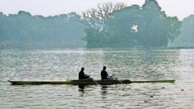 Lake rowing accident: Victim’s father files FIR in Kolkata