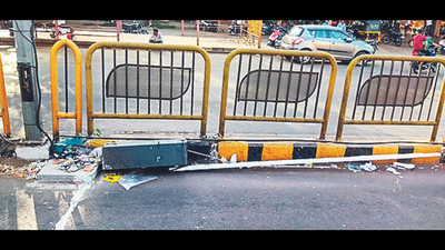 Pune Mahanagar Parivahan Mahamandal mulls buzzer alarm system to prevent boom barrier crashes